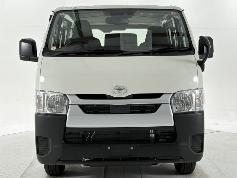 2025 Toyota Hiace 2.0 Petrol DX image 2