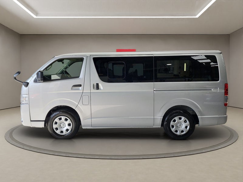 2025 Toyota Hiace 2.0L Petrol DX Long Van image 4
