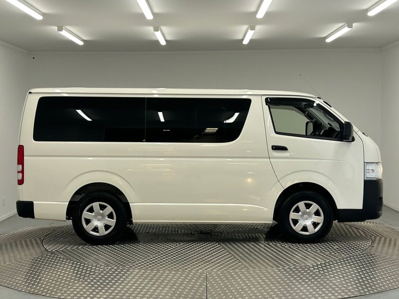 2025 Toyota Hiace 2.0P DX image 2