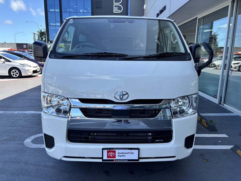 2025 Toyota Hiace 2.0P DX Long GL Package 6 SEATER image 5