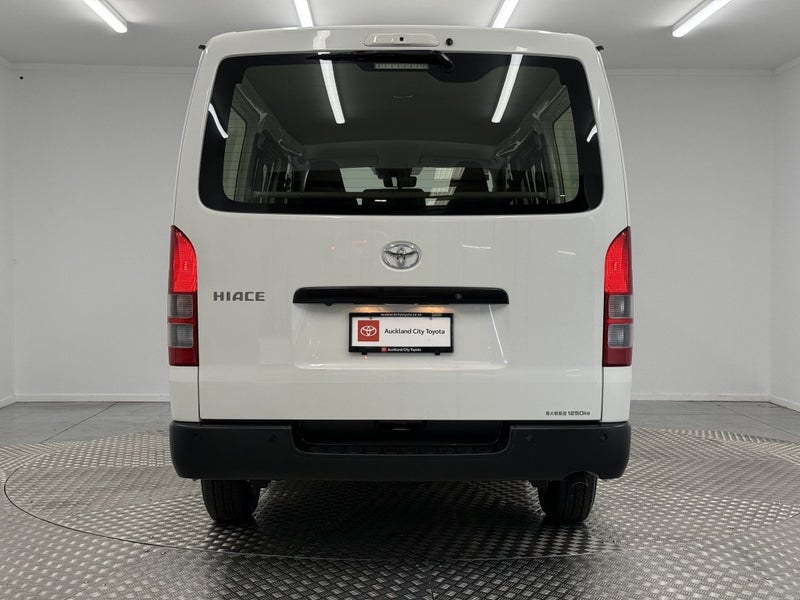 2025 Toyota Hiace 2.0P DX Long Van image 4