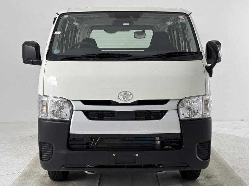 2025 Toyota Hiace 2.0P DX Long Van image 2