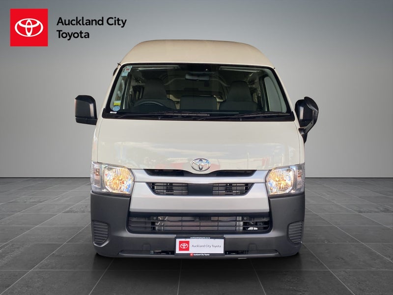 2025 Toyota Hiace 2.0P DX Long Van image 2
