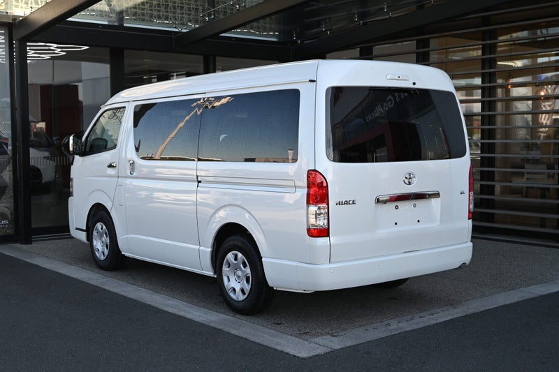 2025 Toyota Hiace 2.7 Petrol GL 2WD Minibus image 2