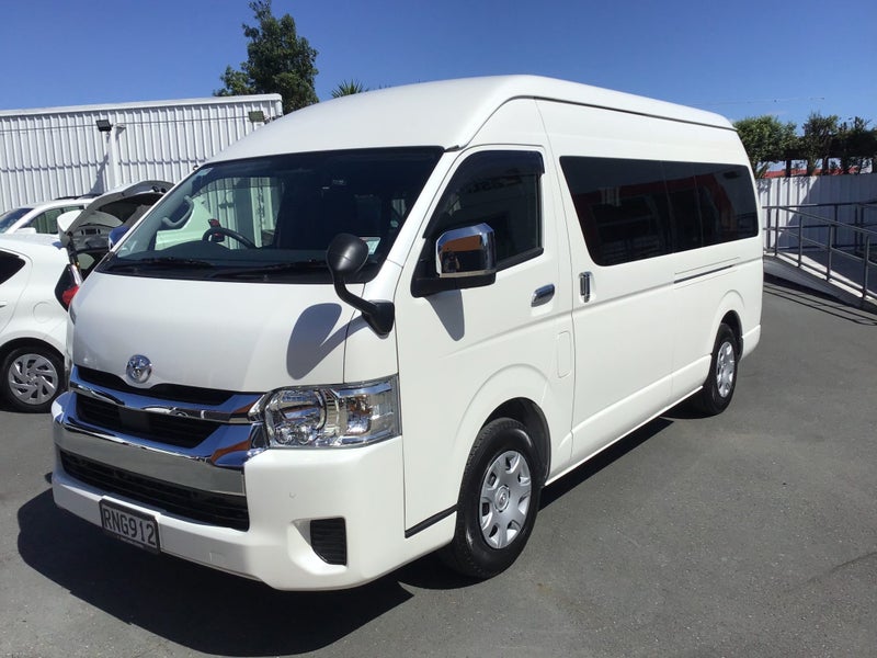 2025 Toyota Hiace 2.7 Petrol Grand Cabin 10 Sea... image 3