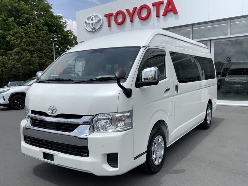 2025 Toyota Hiace 2.7 Petrol Grand Cabin 10 Sea... image 5