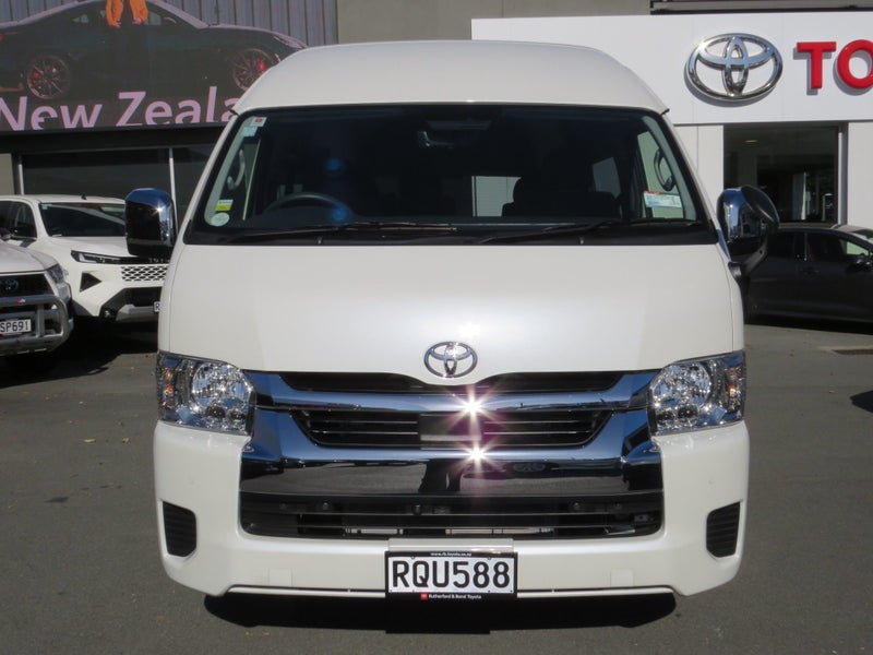2025 Toyota Hiace 2.7 Petrol Grand Cabin 10 Sea... image 2