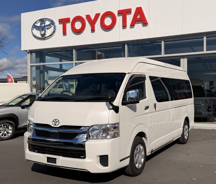 2025 Toyota Hiace 2.7 Petrol Grand Cabin 10 Sea... image 4