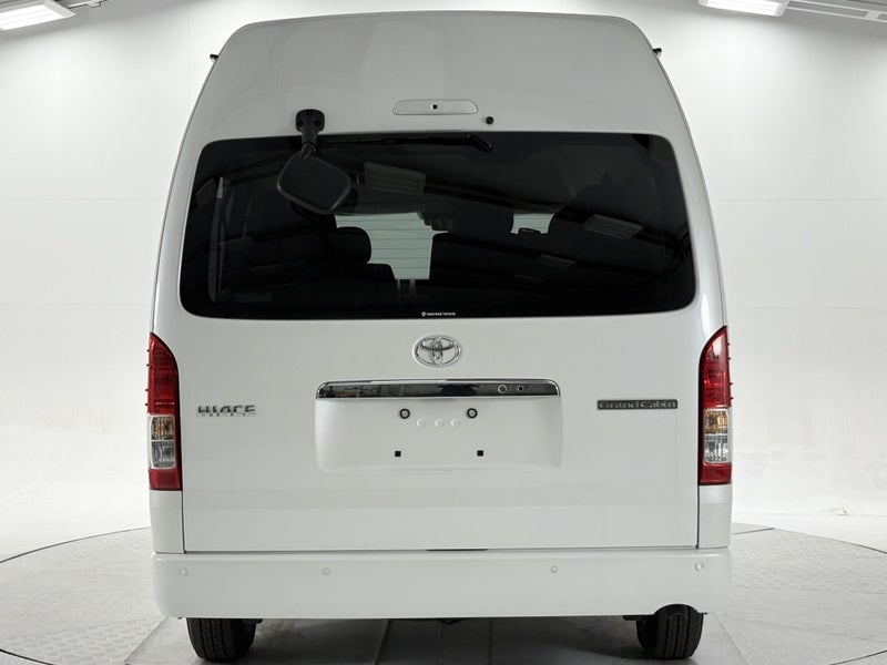 2025 Toyota Hiace 2.7 Petrol Grand Cabin 10 Seat image 3