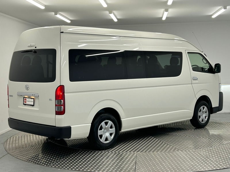 2025 Toyota Hiace 2.7P Communter 4WD image 3