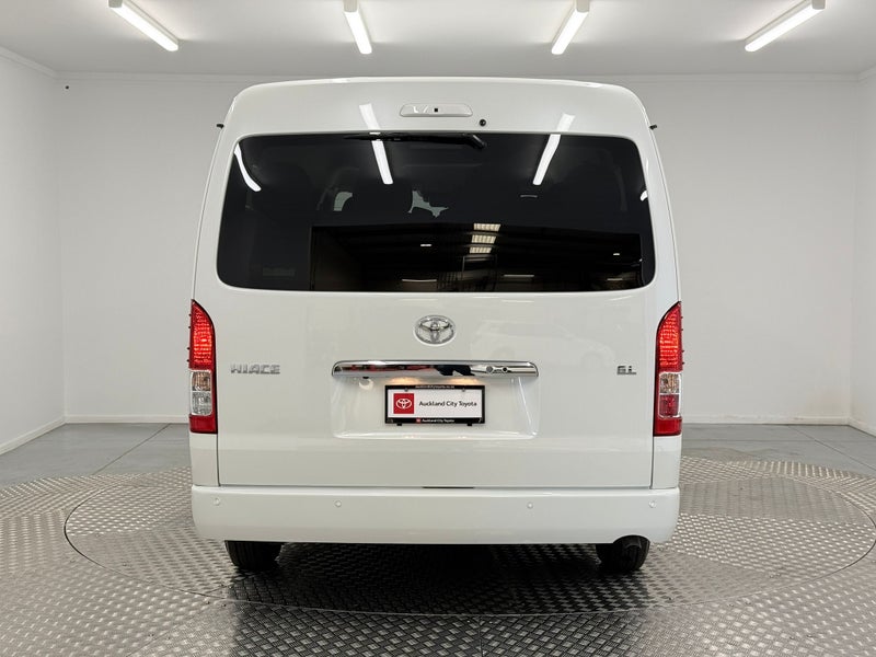 2025 Toyota Hiace 2.7P GL 10 Seater 4WD image 4