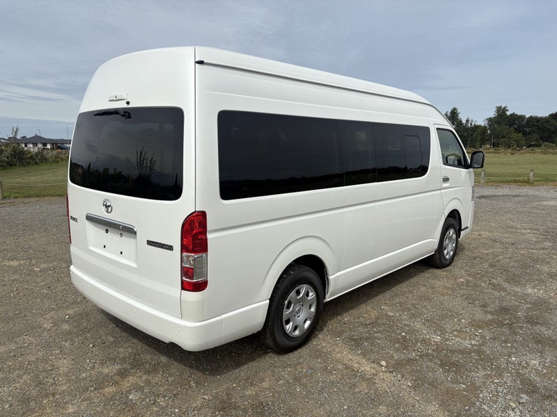 2025 Toyota Hiace 2.7P Grand Cabin 10 Seater 4... image 4