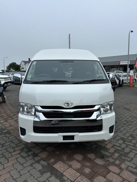 2025 Toyota Hiace 2.7P Grand Cabin 10 Seater 4... image 2