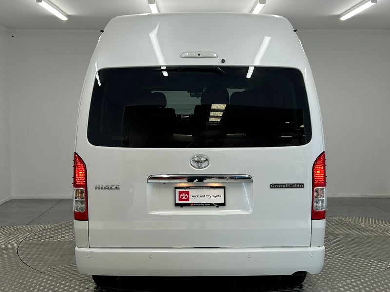 2025 Toyota Hiace 2.7P Grand Cabin 10 Seater 4WD image 4