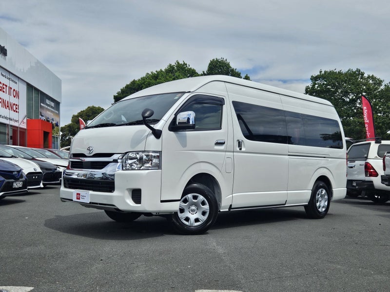 2025 Toyota Hiace 2.7P Grand Cabin 10 Seater 4WD image 2