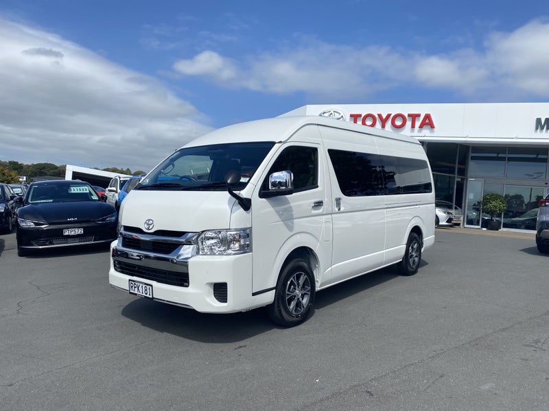 2025 Toyota Hiace 2.7P Grand Cabin 10 Seater 6A... image 5