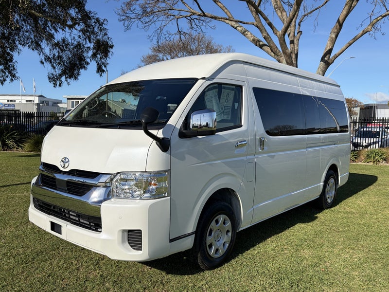 2025 Toyota Hiace 2.7P Grand Cabin 10 Seater Au... image 3