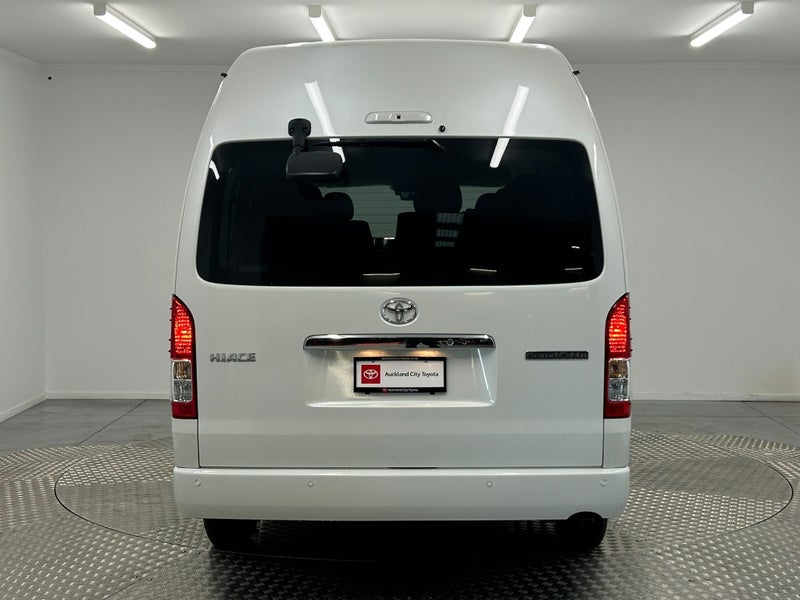 2025 Toyota Hiace 2.7P Grand Cabin image 4