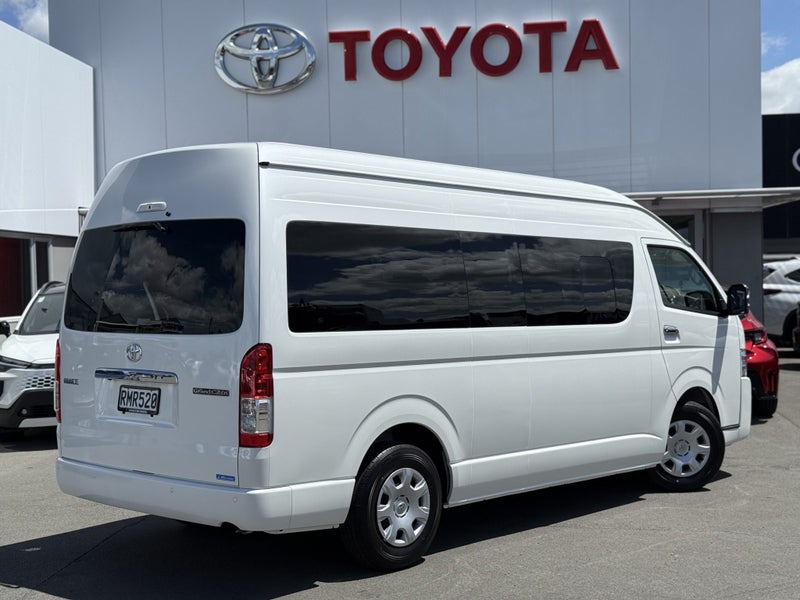 2025 Toyota Hiace 2.7P Grand Cabin 2WD image 2