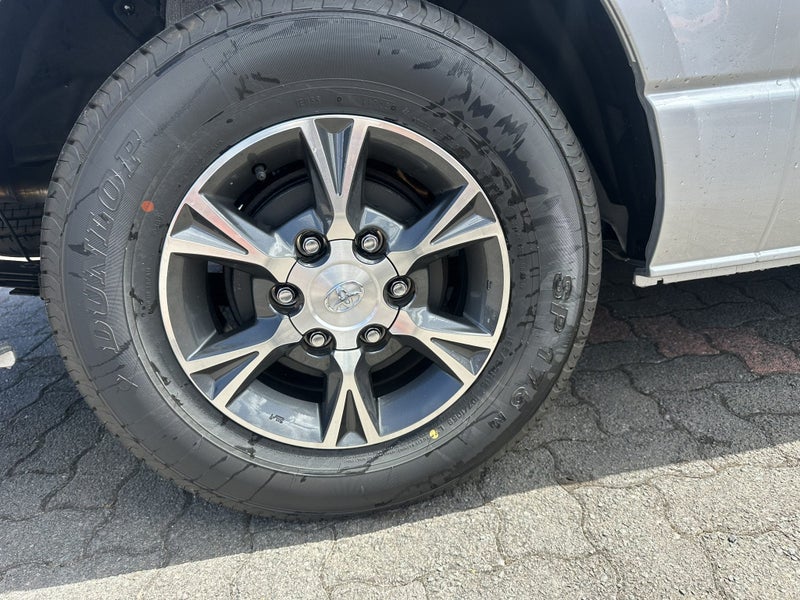 2025 Toyota Hiace 2.7P Grand Cabin 2WD 4 Dr Wag... image 5