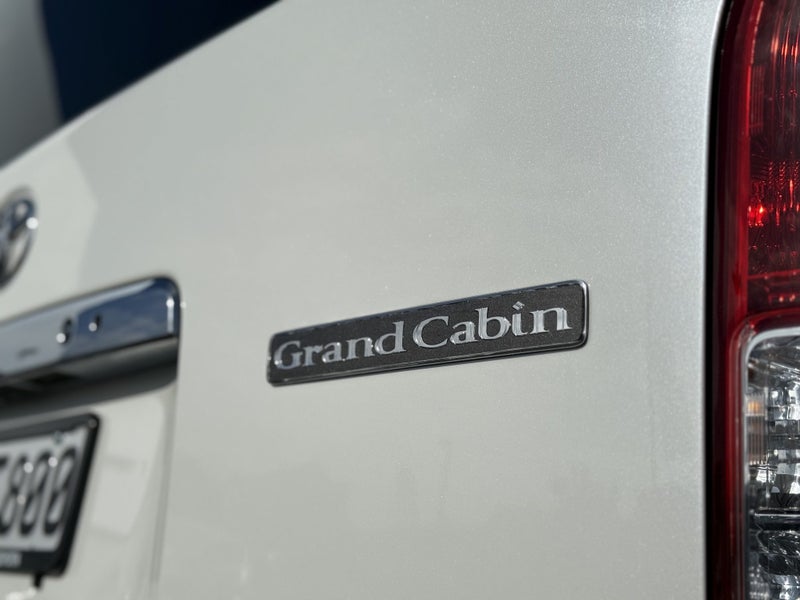 2025 Toyota Hiace 2.7P Grand Cabin 2WD 4 Dr Wagon image 2
