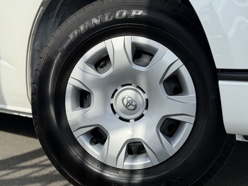 2025 Toyota Hiace 2.7P Grand Cabin 2WD 4 Dr Wagon image 3