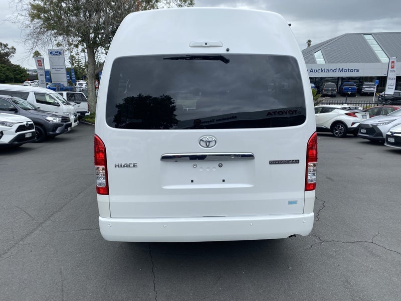 2025 Toyota Hiace 2.7P Grand Cabin 2WD image 3
