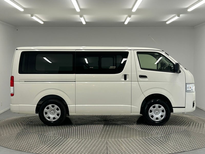 2025 Toyota Hiace 2.8 Diesel GL 4WD image 2