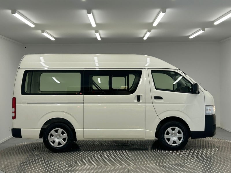 2025 Toyota Hiace 2.8D DX image 2