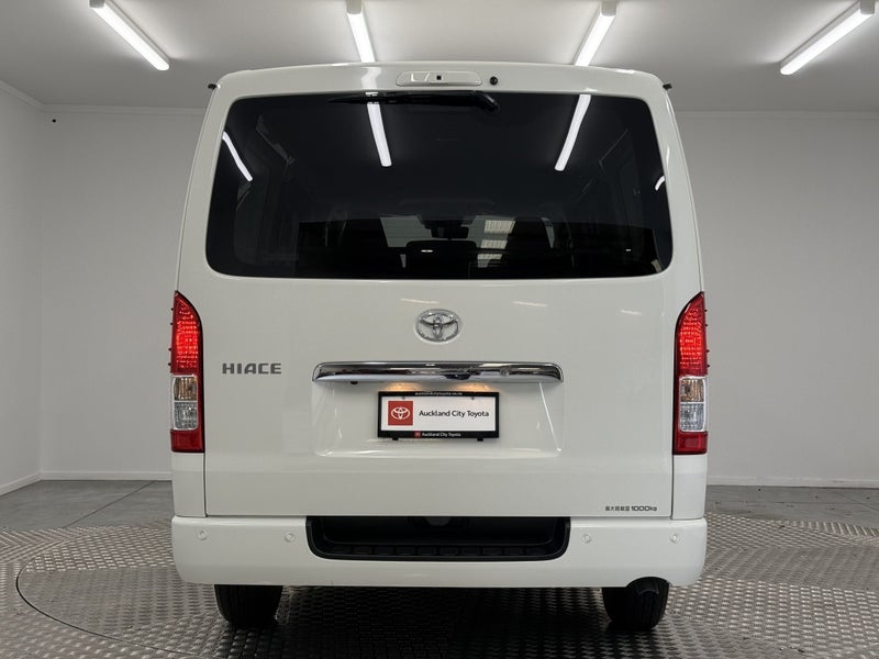 2025 Toyota Hiace 2.8D DX GL Package image 4