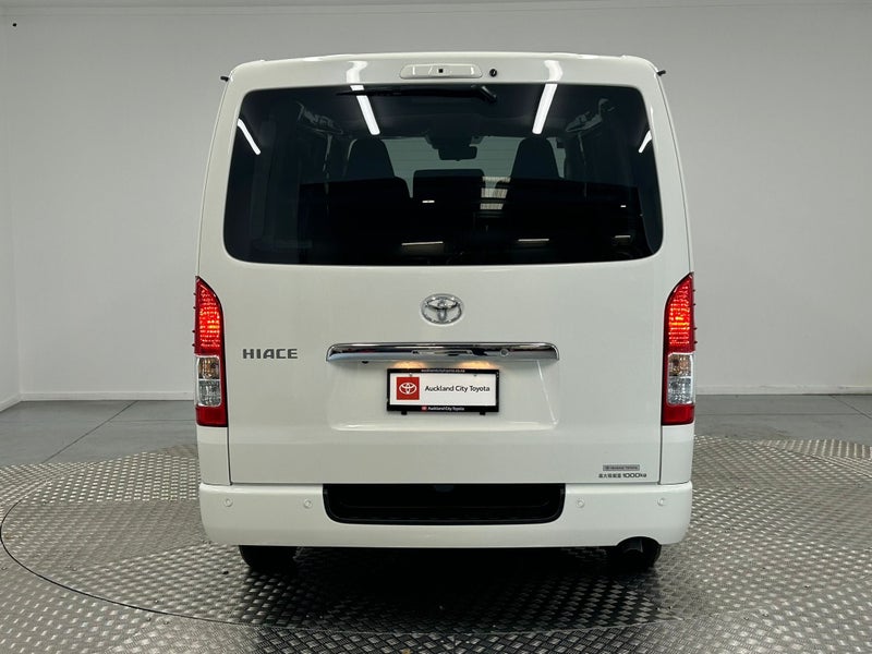 2025 Toyota Hiace 2.8D DX GL Package 4WD image 4