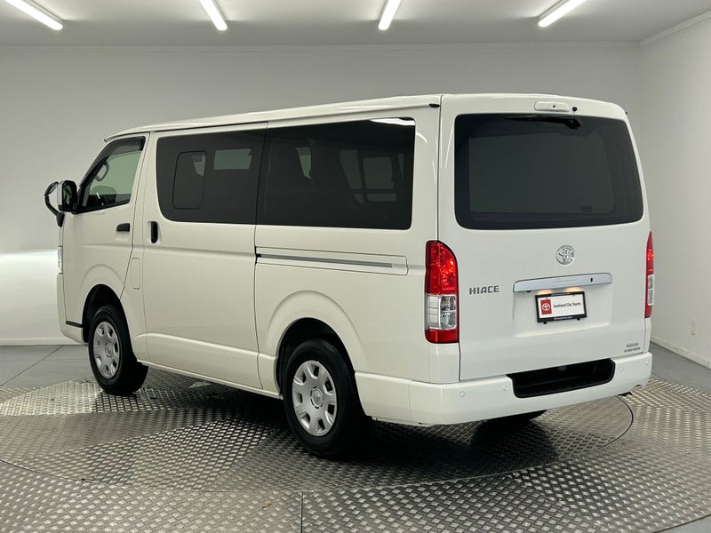 2025 Toyota Hiace 2.8D DX GL Package 4WD image 5