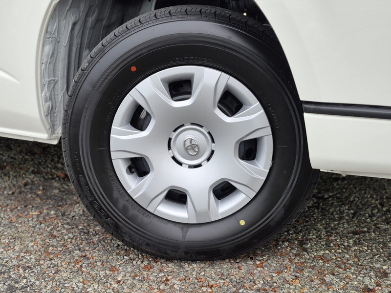 2025 Toyota Hiace 2.8D DX GL Package Van 4WD 5D... image 2