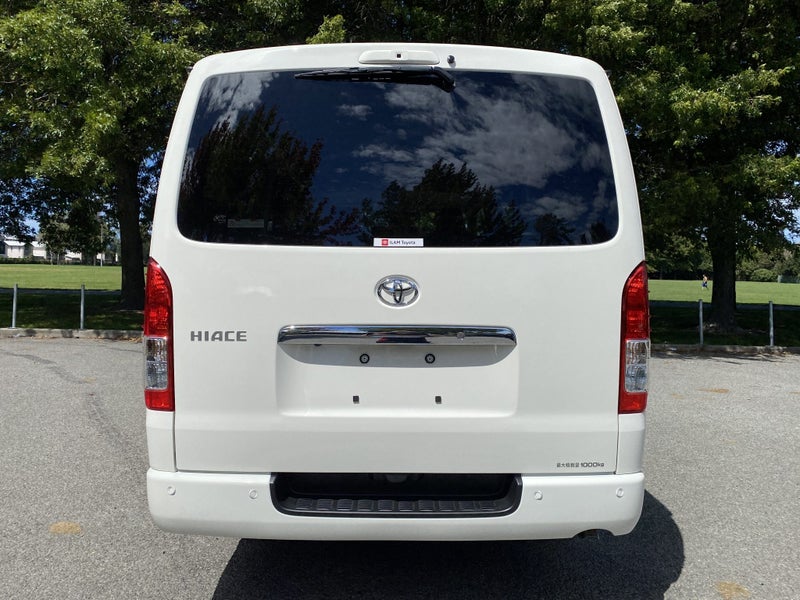 2025 Toyota Hiace 2.8D DX GL Package Van 4WD 5D... image 4