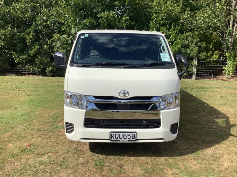 2025 Toyota Hiace 2.8D DX Long- 6 Chair image 3