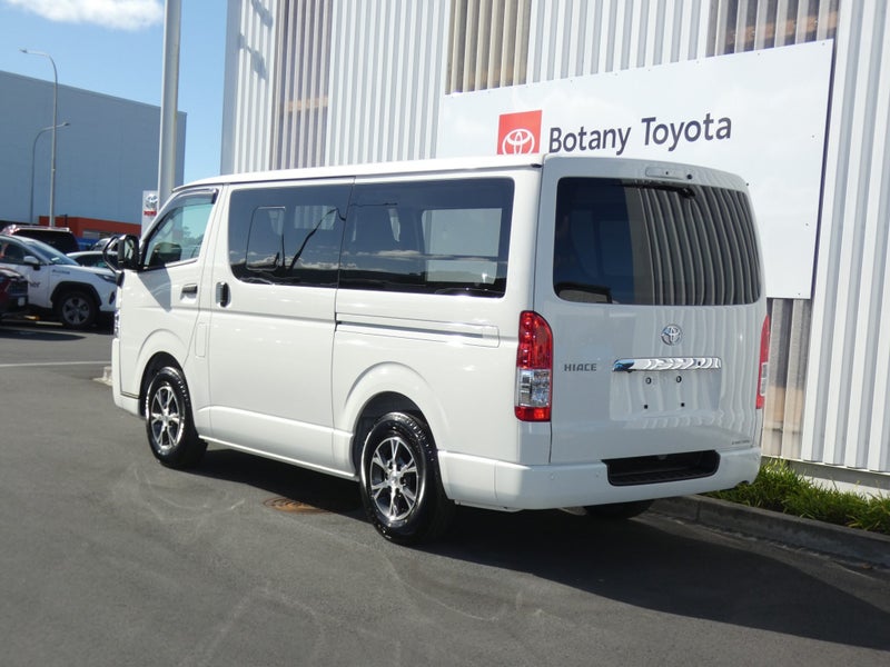 2025 Toyota Hiace 2.8D DX Long GL Package 5 Dr... image 3