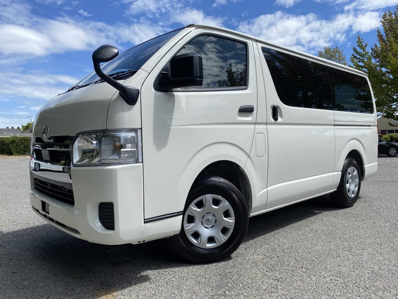 2025 Toyota Hiace 2.8D DX Long GL Package 5Dr 6... image 3