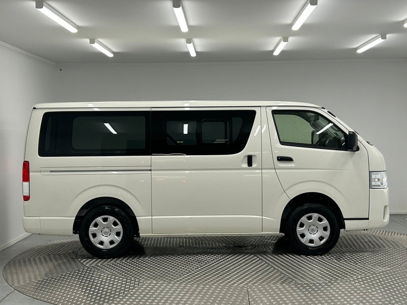 2025 Toyota Hiace 2.8D GL 4WD image 2