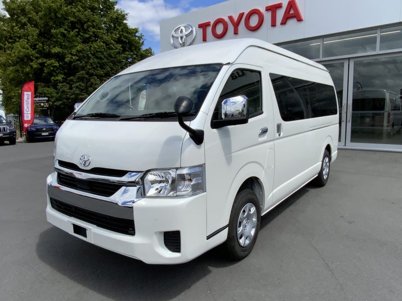 2025 Toyota Hiace 4WD - As new Condition image 4