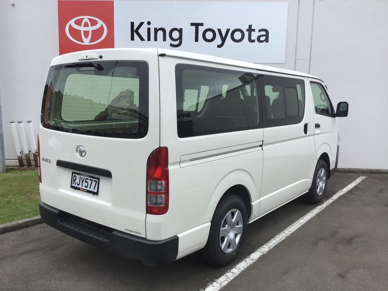 2025 Toyota Hiace 6 seater 2.0L Petrol DX VAN image 5