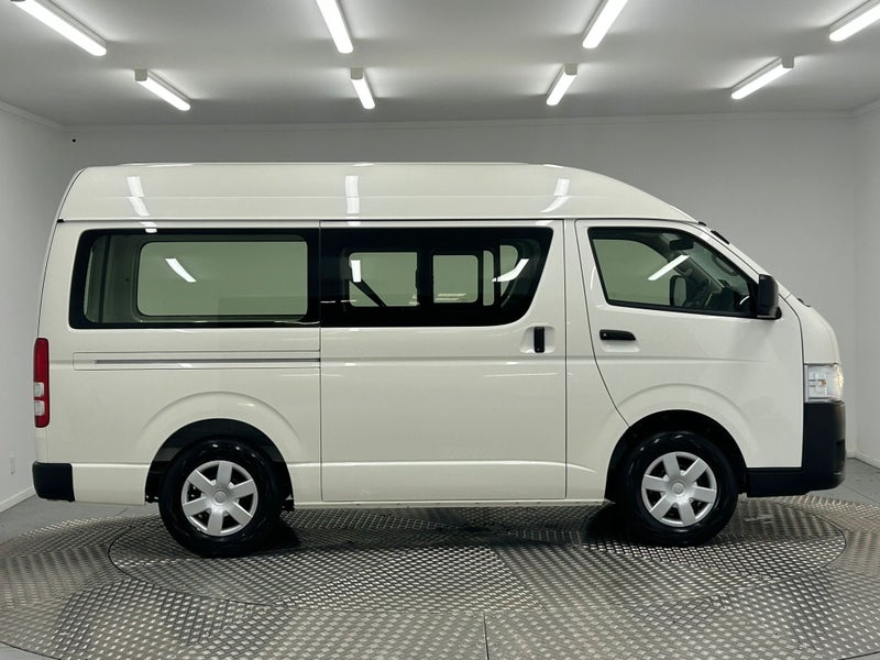 2025 Toyota Hiace DX 2.0P image 2