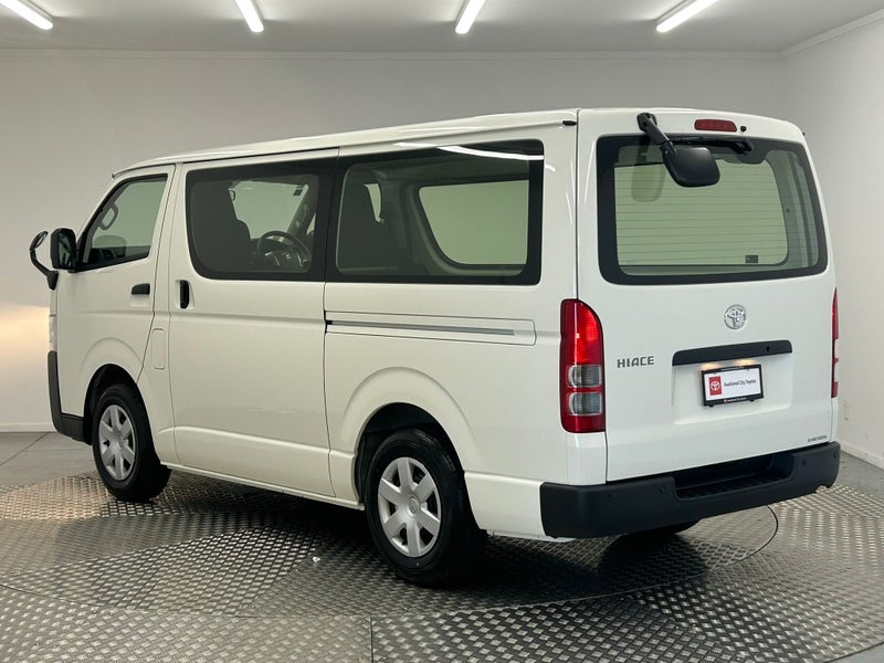 2025 Toyota Hiace DX 2.8D image 5