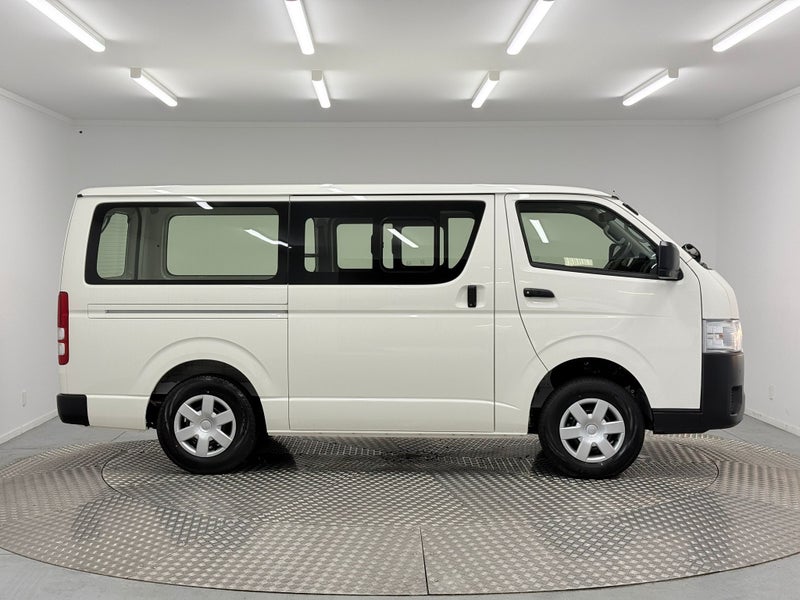2025 Toyota Hiace DX 2.8D 4WD image 2