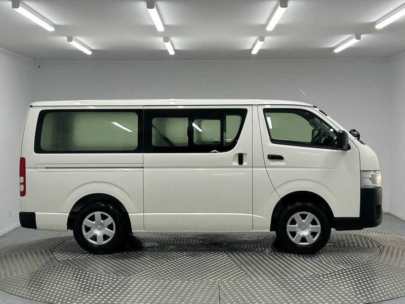 2025 Toyota Hiace DX 2.8D 4WD image 2