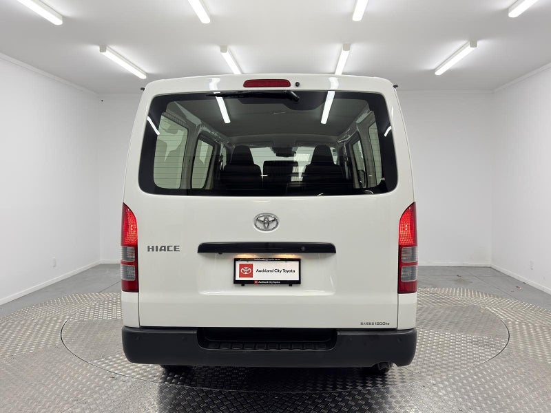 2025 Toyota Hiace DX Long 2.8D 5Dr Van 6 Auto 2WD image 4