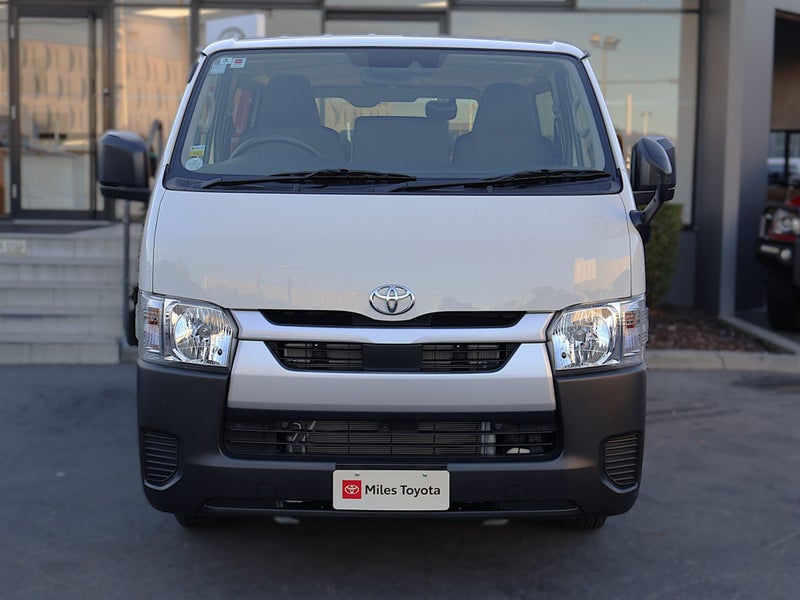 2025 Toyota Hiace DX Long 2.8D 5Dr Van 6A 2WD image 2