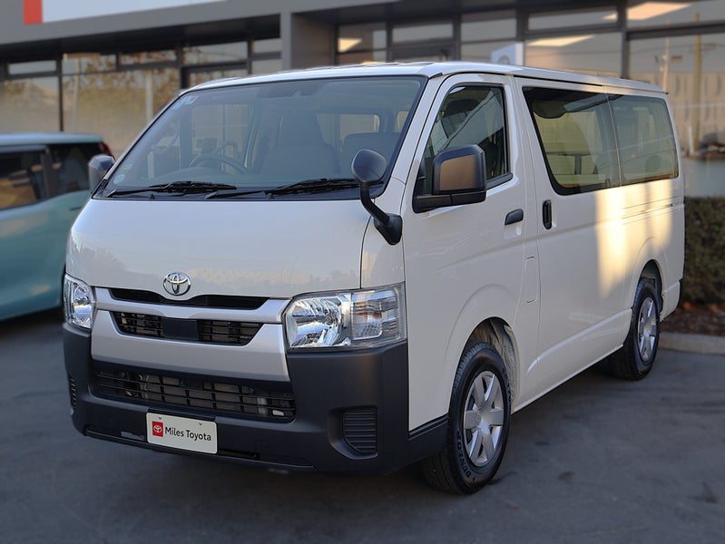 2025 Toyota Hiace DX Long 2.8D 5Dr Van 6A 2WD image 3
