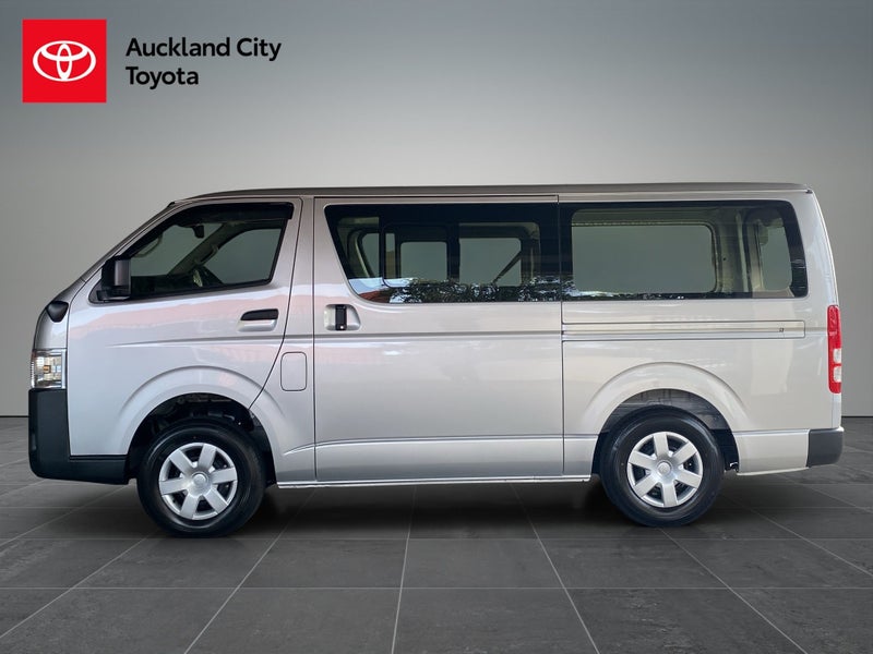 2025 Toyota Hiace DX Long 2.8D 5Dr Van 6A 4WD image 4