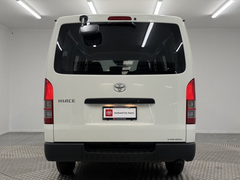 2025 Toyota Hiace DX Long 2.8D Van 4WD image 4