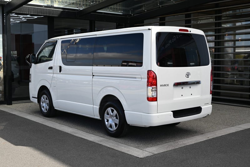 2025 Toyota Hiace GL 2.0 Petrol 6AT RWD 6 Seate... image 2